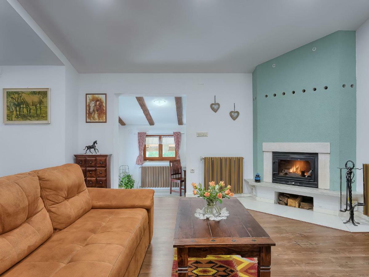 Holiday Home Country House D&D By Interhome Πούλα Εξωτερικό φωτογραφία