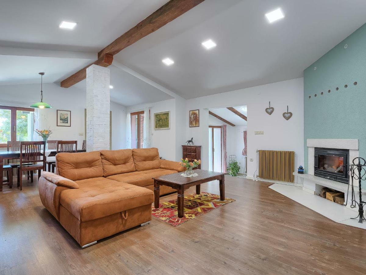 Holiday Home Country House D&D By Interhome Πούλα Εξωτερικό φωτογραφία